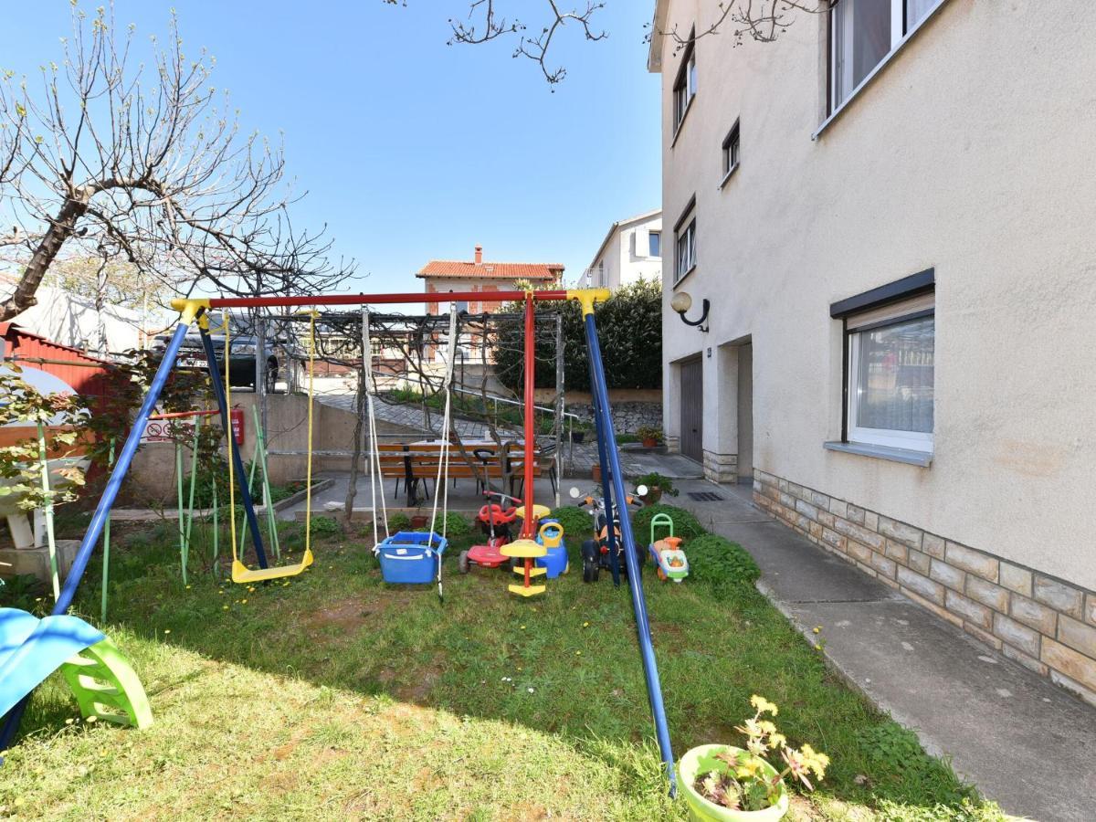 Traditional Apartment In Zadar With Garden Habitación foto