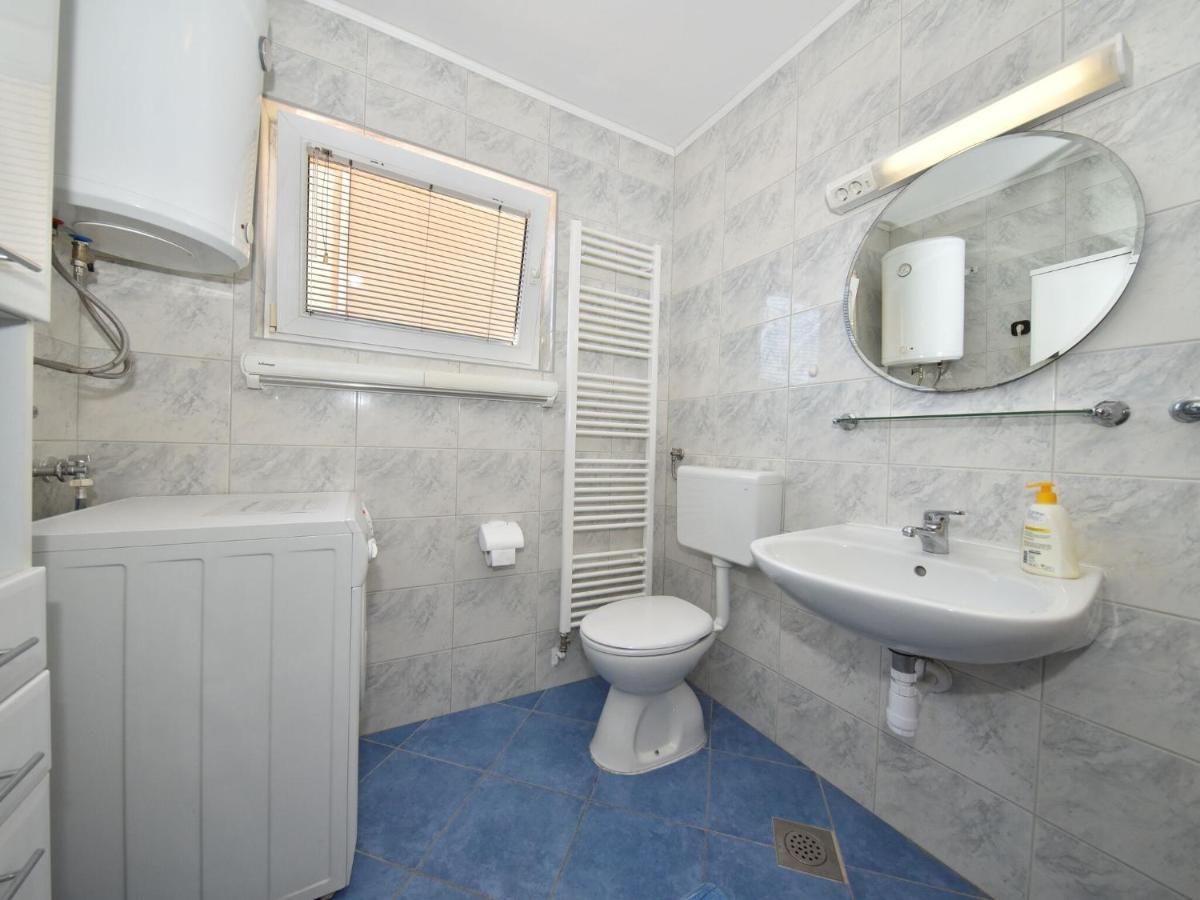 Traditional Apartment In Zadar With Garden Exterior foto